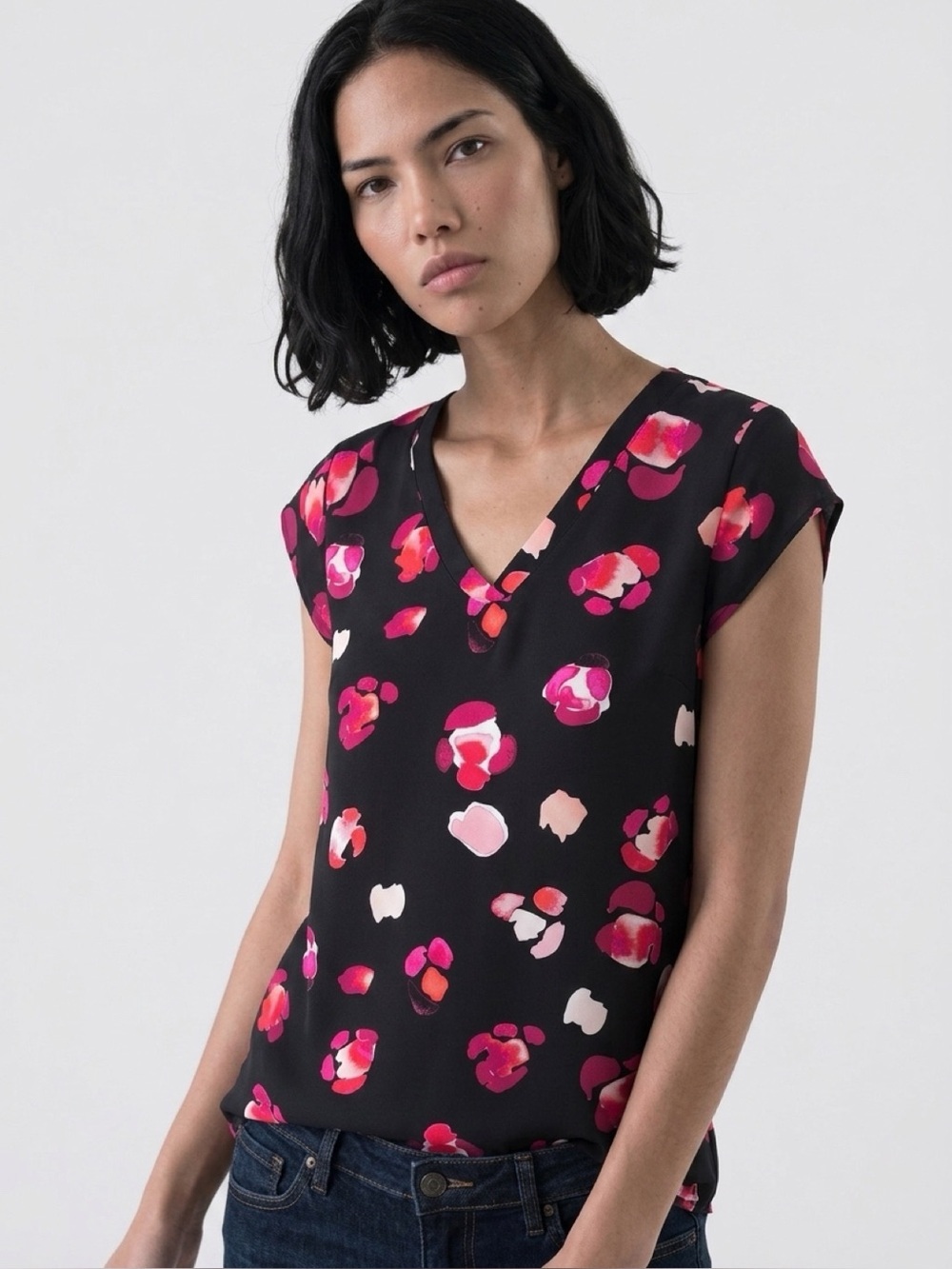 Cabi Black Pink Magenta Watercolor V-Neck Pullover Cap Sleeve Blouse